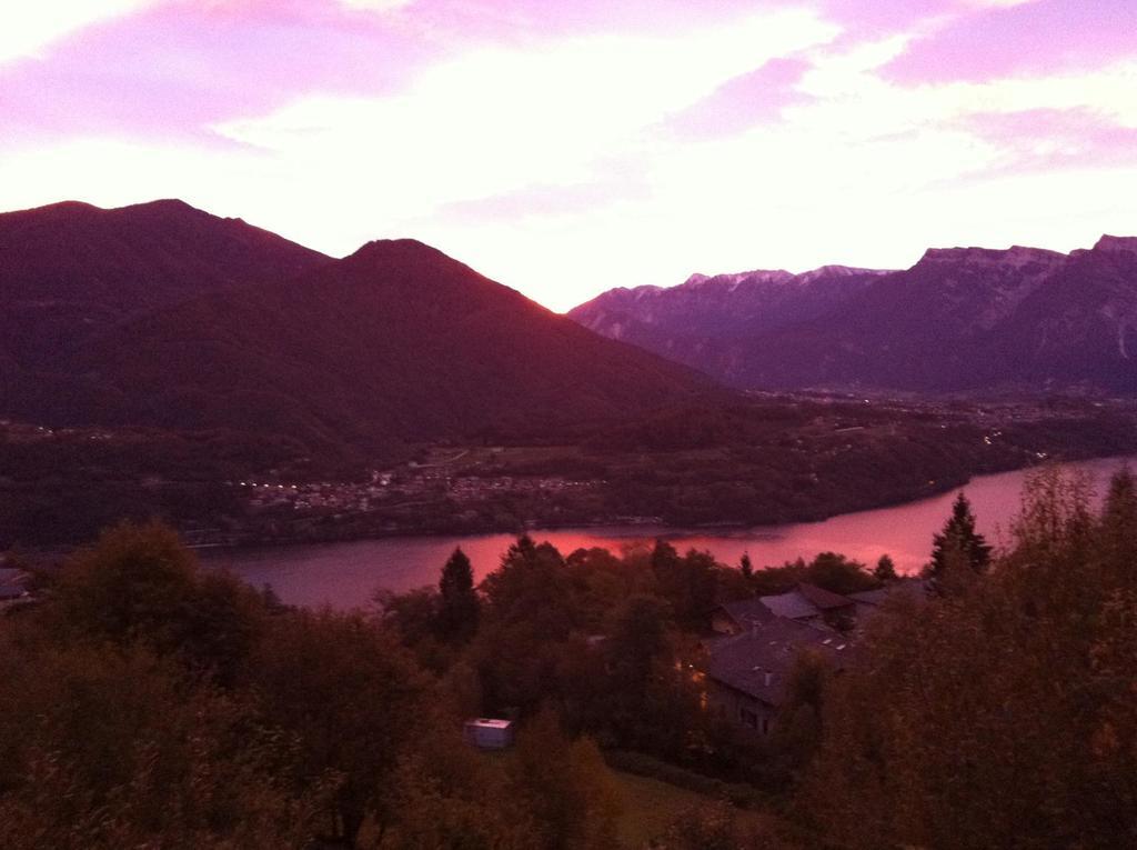 B&B Alba Sul Lago แปร์จีนา วัลซูกานา ภายนอก รูปภาพ